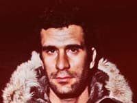 DENİZ GEZMİŞ ŞARKILARI SEÇKİSİ: DENİZ’E YAKILMIŞ 30 ŞARKI, BİR ŞİİR