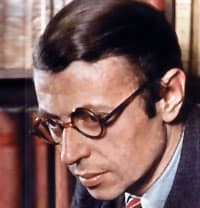 Jean Paul Sartre: Her sözcükte kendimi biraz daha bağ­larım dünyaya